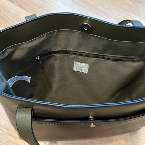 Target Tote - Picture 2 of 4